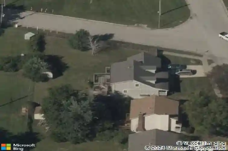 6510 n holly st, kansas city,  MO 64118