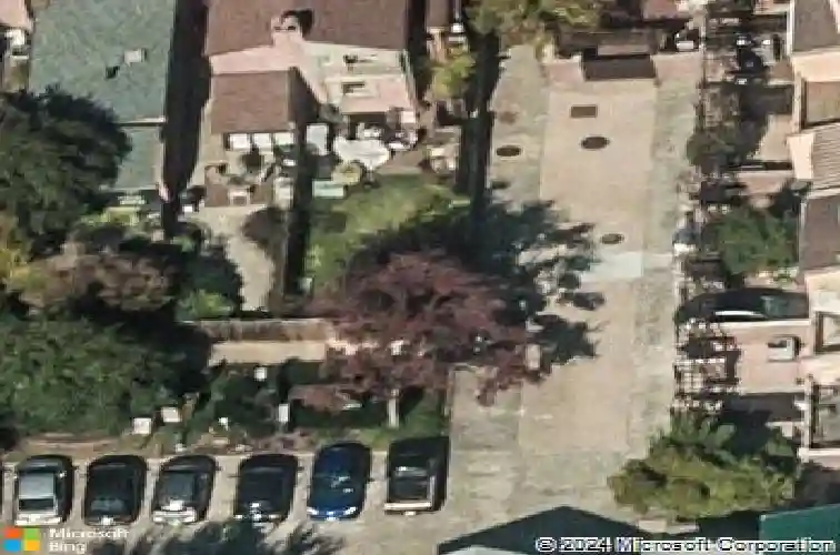 109 w barre st, baltimore,  MD 21201