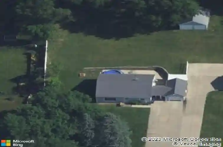 4524 e ave nw, cedar rapids,  IA 52405