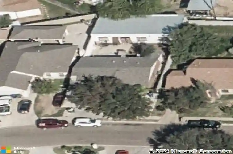 104 kennedy loop, laredo,  TX 78046