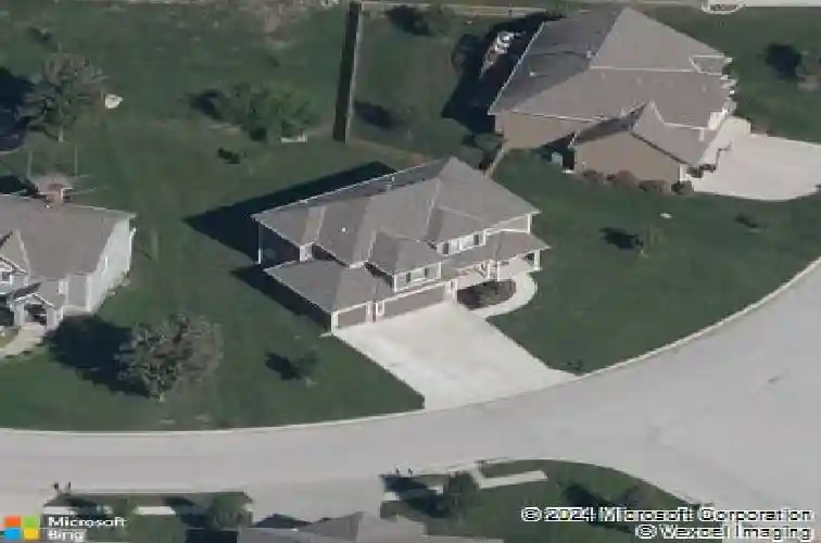 2211 ne 24th st, blue springs,  MO 64029