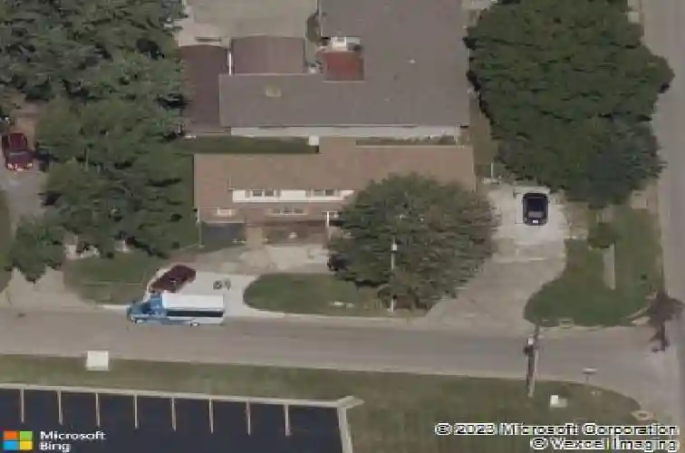610 e 83rd st, kansas city,  MO 64131