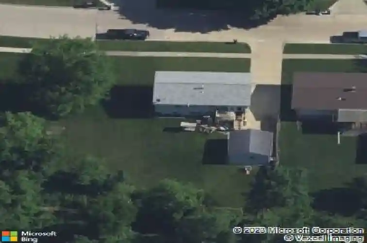 1525 n ave nw, cedar rapids,  IA 52405