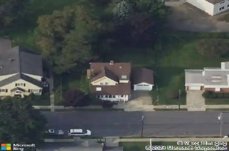 1067 van velsen st, schenectady,  NY 12303