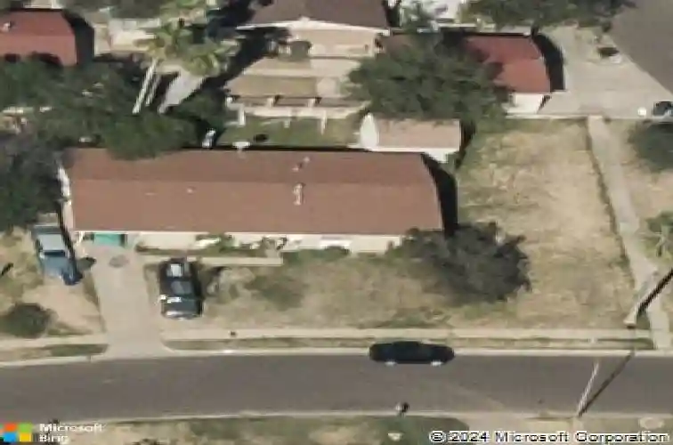 712 hawthorne ln, laredo,  TX 78041
