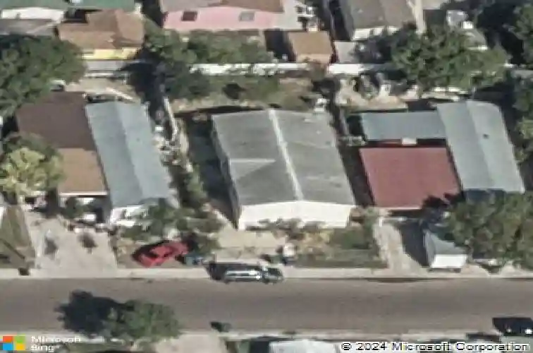 814 flag st, laredo,  TX 78043