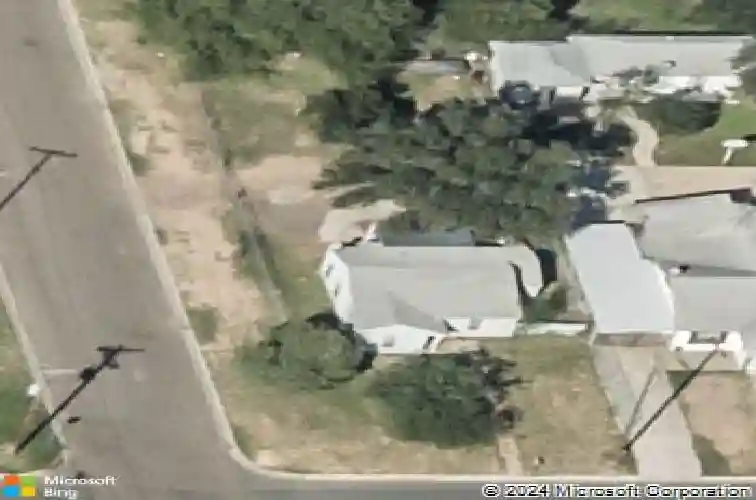 2002 garfield st, laredo,  TX 78043