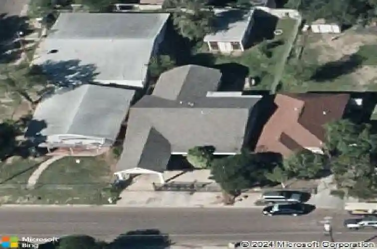 2204 willow st, laredo,  TX 78043