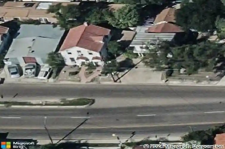 1912 washington st, laredo,  TX 78040