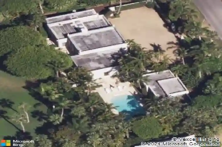 30 gomez rd, hobe sound,  FL 33455