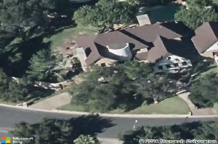 402 manor rd, laredo,  TX 78041