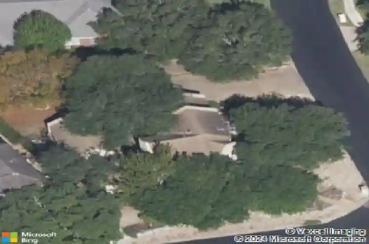 6 applegreen ln, the hills,  TX 78738