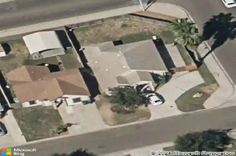 752 buffalo ct, laredo,  TX 78045