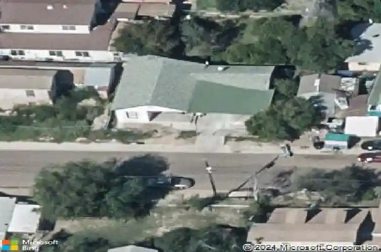518 blair st, laredo,  TX 78040