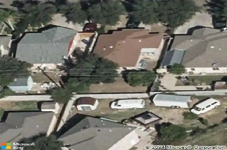 1433 johnson dr, laredo,  TX 78046