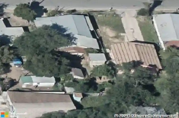 2413 santa clara st, laredo,  TX 78046