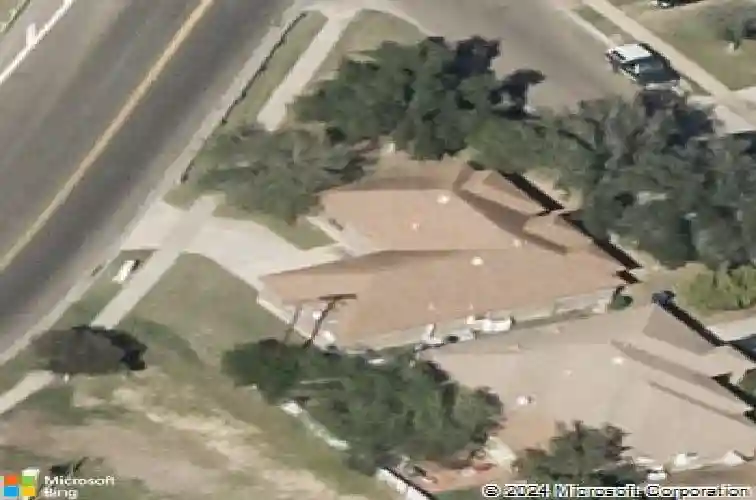 8601 oakridge loop, laredo,  TX 78045