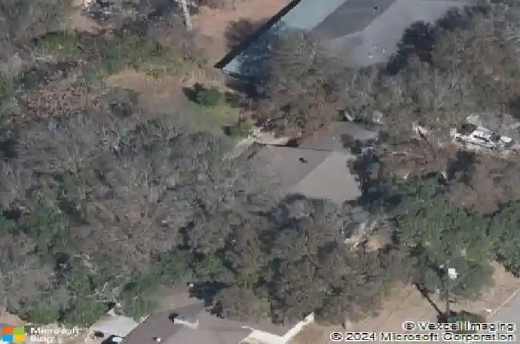5704 parkwood dr, austin,  TX 78735