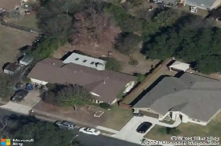 1004 cripple creek dr, austin,  TX 78758