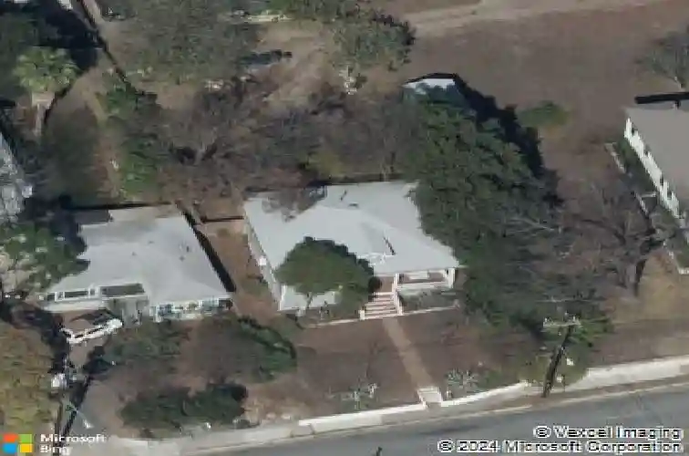 2104 e martin luther king jr blvd, austin,  TX 78702