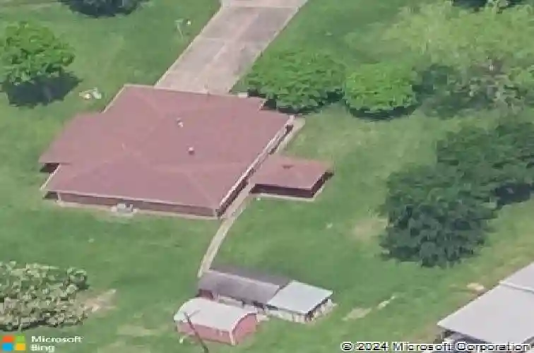 451 e young dr, bridge city,  TX 77611