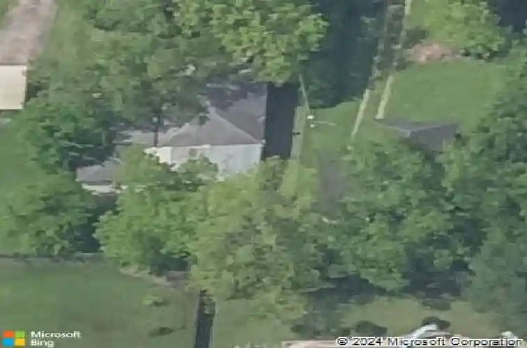 2411 travis st, west orange,  TX 77630