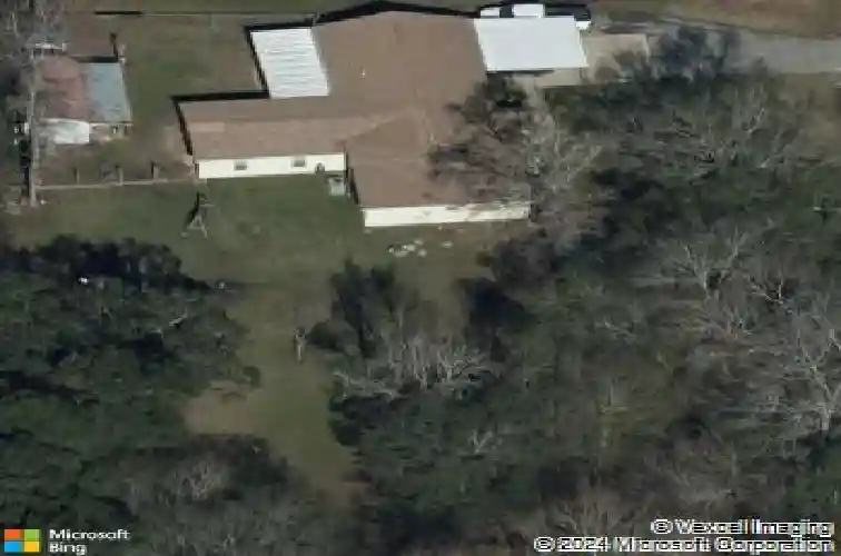 2402 twin oaks, orange,  TX 77630