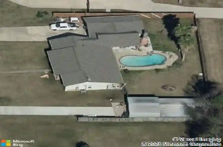 2363 twin oaks, orange,  TX 77630