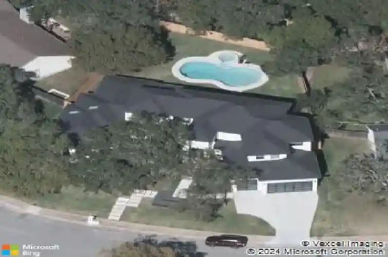 1800 bay hill dr, austin,  TX 78746