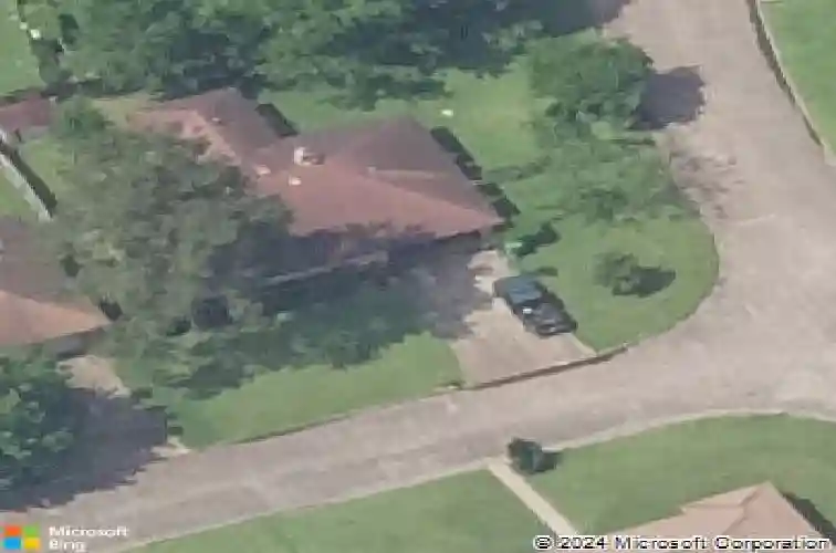 2202 autumn oak ln, orange,  TX 77632