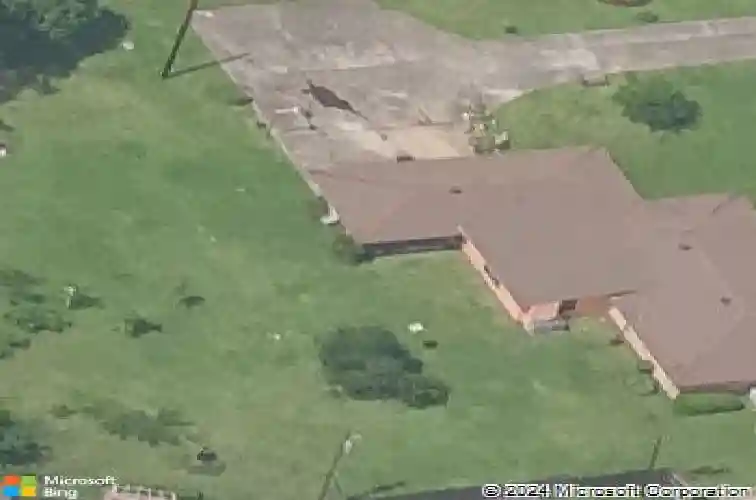 8301 chaucer dr, orange,  TX 77632