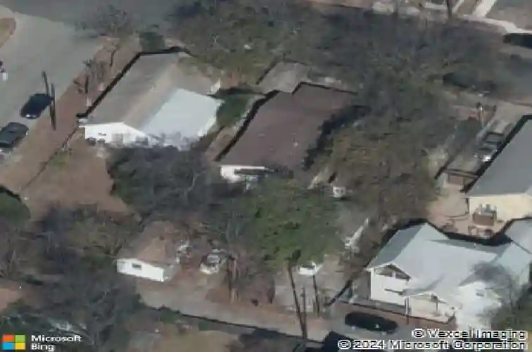 1105 e 3rd st, austin,  TX 78702
