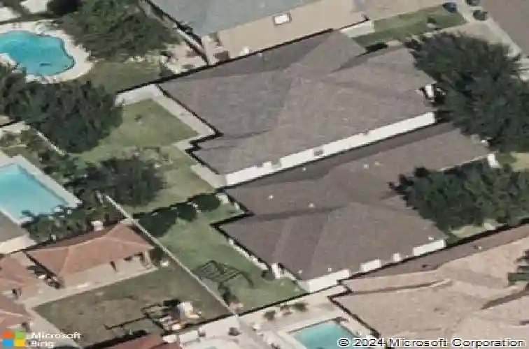 105 lake geneva dr, laredo,  TX 78041