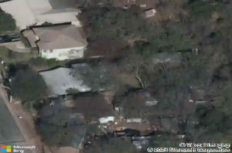 1313 perez st, austin,  TX 78721