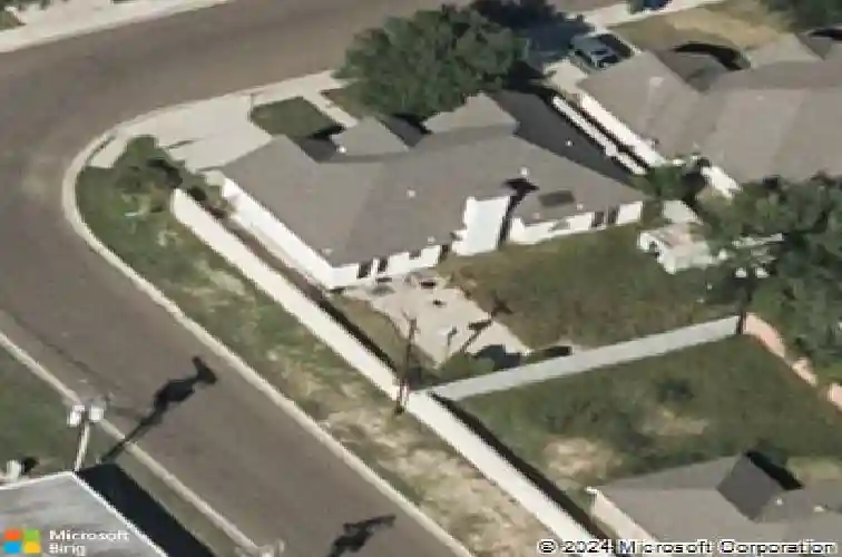 1201 whisper hill dr, laredo,  TX 78045