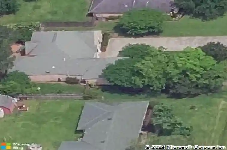 203 live oak st, bridge city,  TX 77611