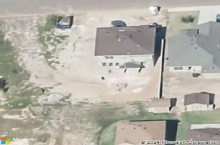 413 soubirous rd, laredo,  TX 78045