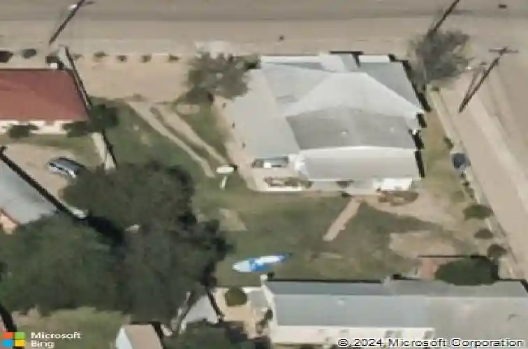 919 willow st, laredo,  TX 78040
