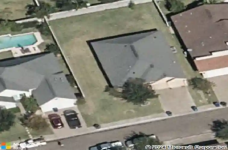 3810 sandcliff, laredo,  TX 78045