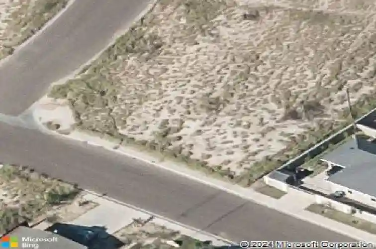 4725 los laureles ln, laredo,  TX 78046