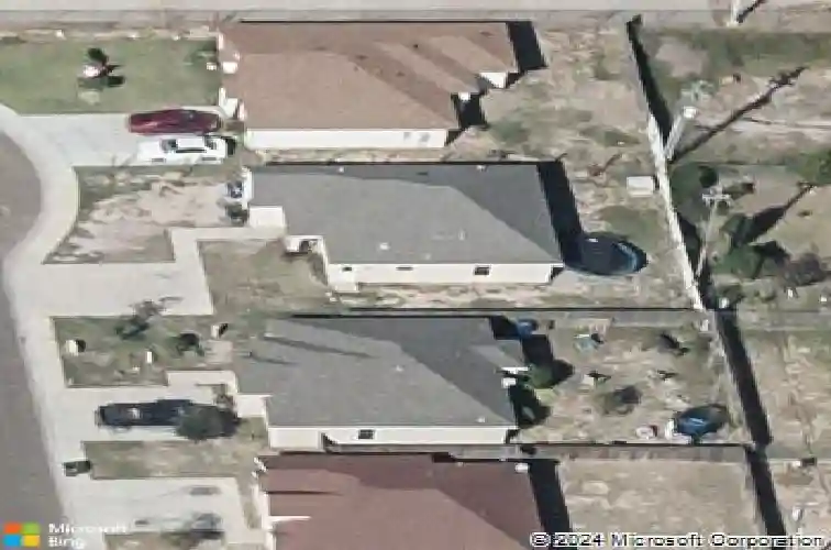 4703 los laureles ln, laredo,  TX 78046