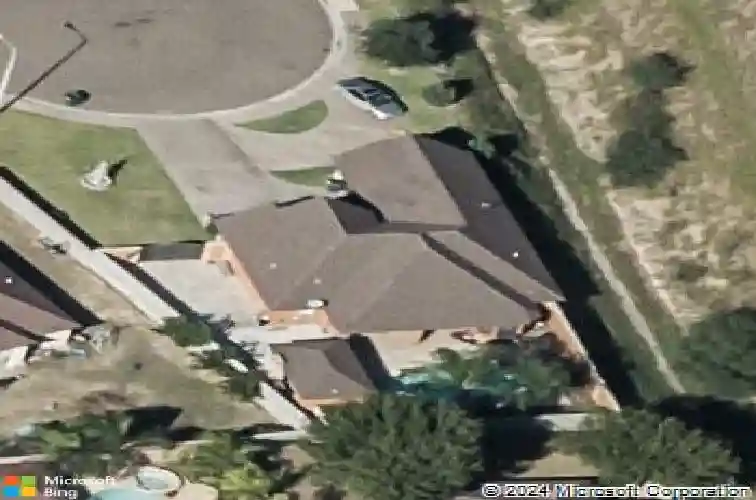 241 n beach ln, laredo,  TX 78041