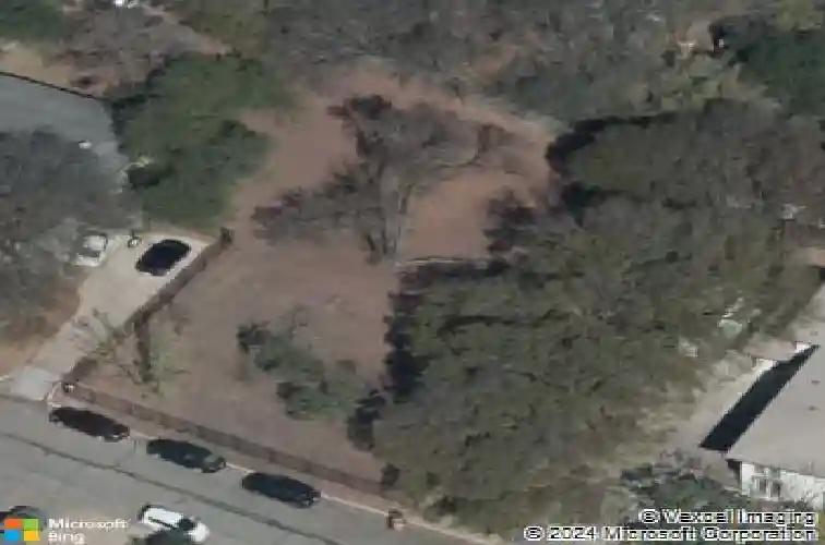 1910 crooked ln, austin,  TX 78741