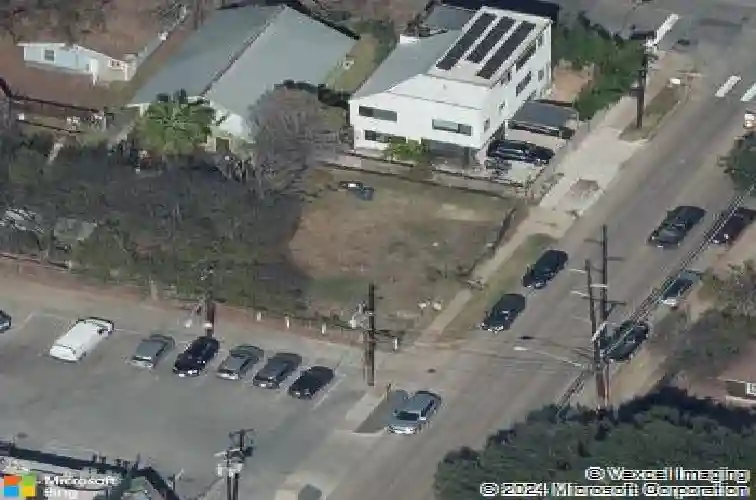 108 comal st, austin,  TX 78702