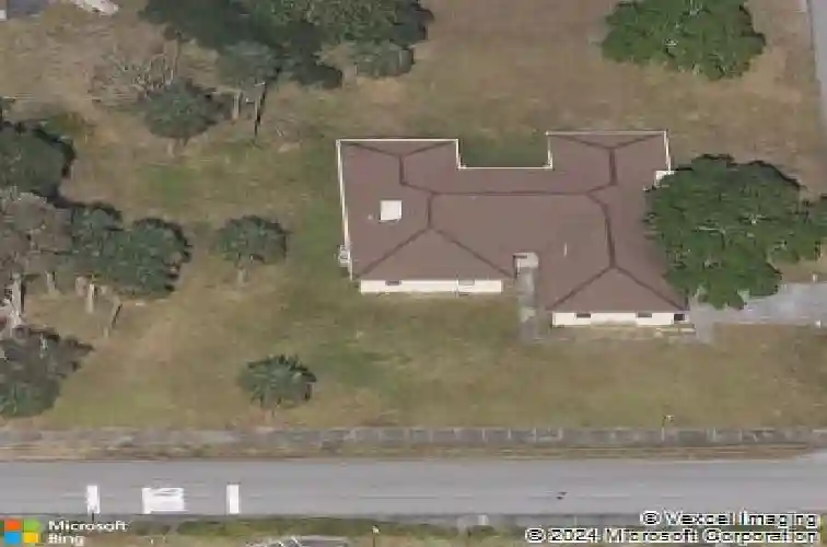 1025 se 10th st, stuart,  FL 34996