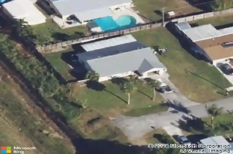 1627 se monroe st, stuart,  FL 34997