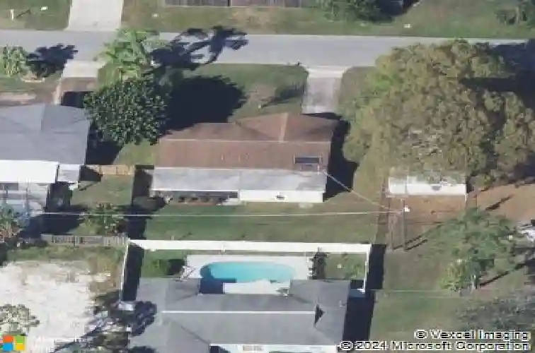 1098 nw 13th st, stuart,  FL 34994