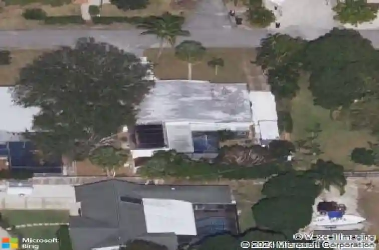 1040 se 5th st, stuart,  FL 34996
