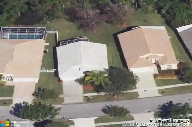 7008 se twin oaks cir, stuart,  FL 34997