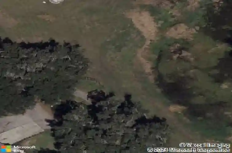 8197 cr 736, center hill,  FL 33514